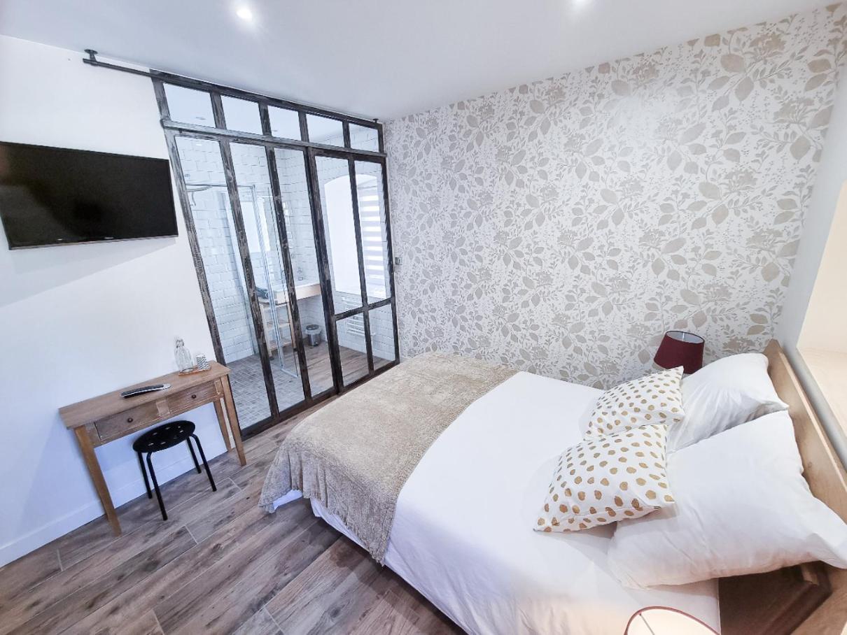 Le Cottage Du Parc Chambeon Room photo